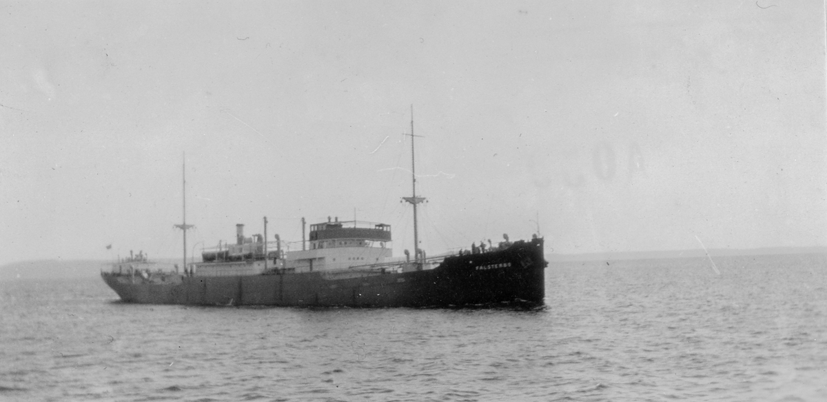 M/S Falsterbo (b.1925, Eriksbergs mek. Verkstads A/B, Göteborg) i sjøen