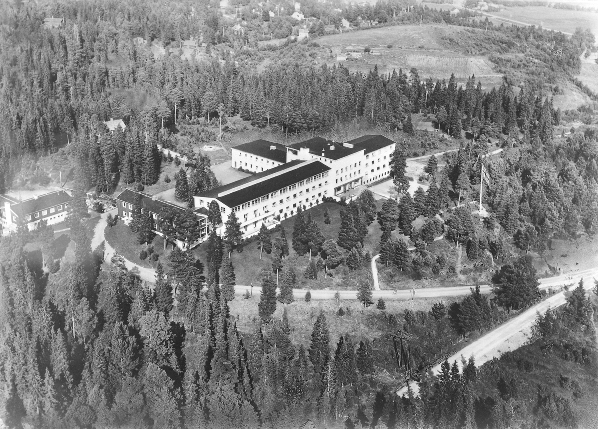 Flyfoto over Haukåsen sykehus.