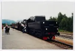 Damplokomotiv 63a 2770 med chartertog på Bjorli stasjon