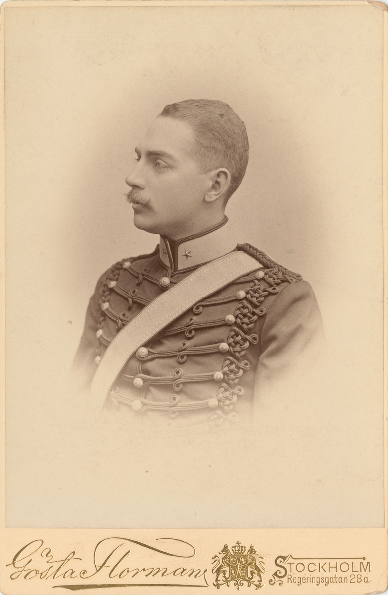 Porträtt av Johan Stjernstedt, underlöjtnant vid Första Svea artilleriregemente.