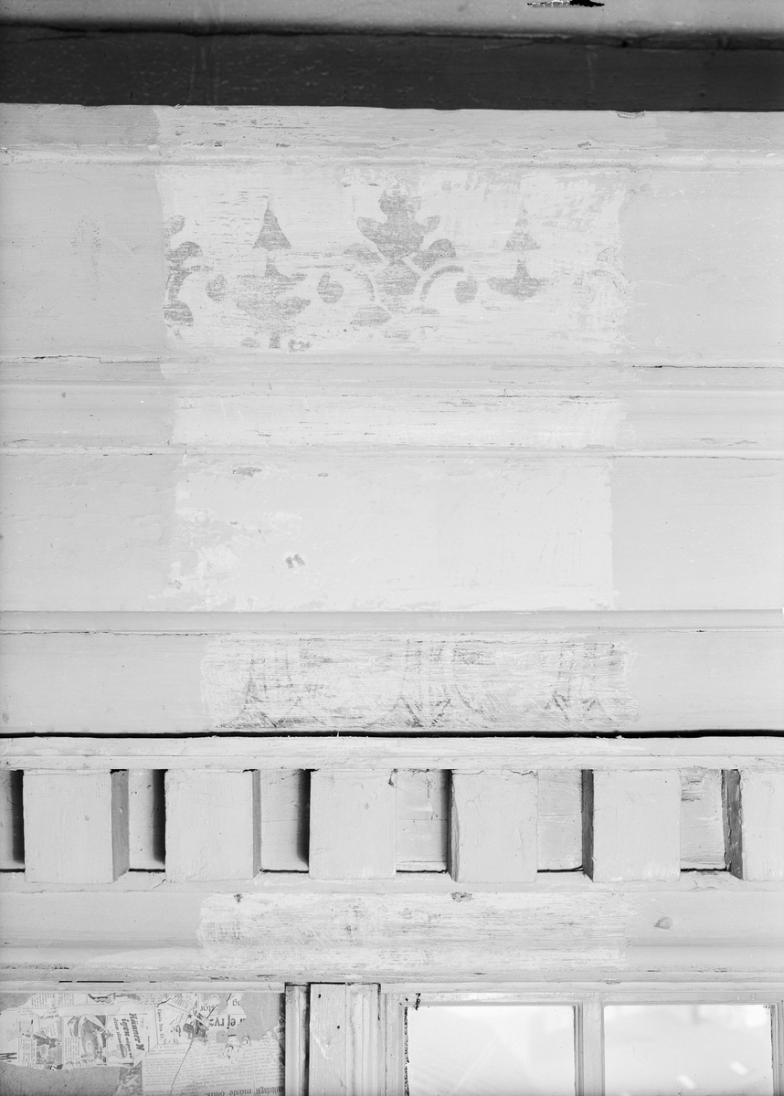 Schablonmålning och dekorationssnickeri i kupolsalen, lager 1 och 2, Gustavianum, Uppsala 1947
