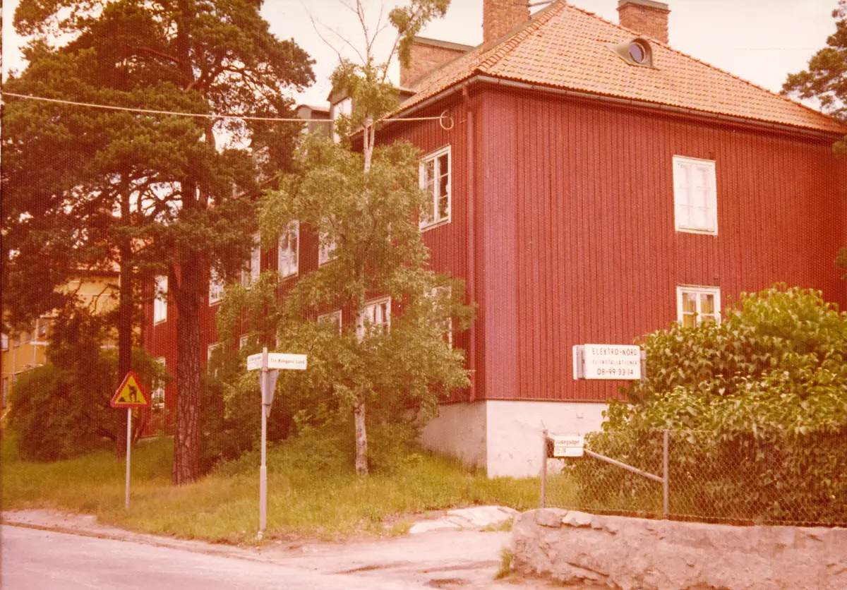 Lisebergsvägen 113. 
År 1974. ::