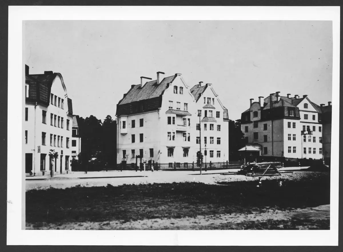 Kvarteret Korpen omkr år 1925 
Kortet från Lennart Kellstaf. ; BHF studiecirkel vt 2017:
Omkring Schlytersvägen