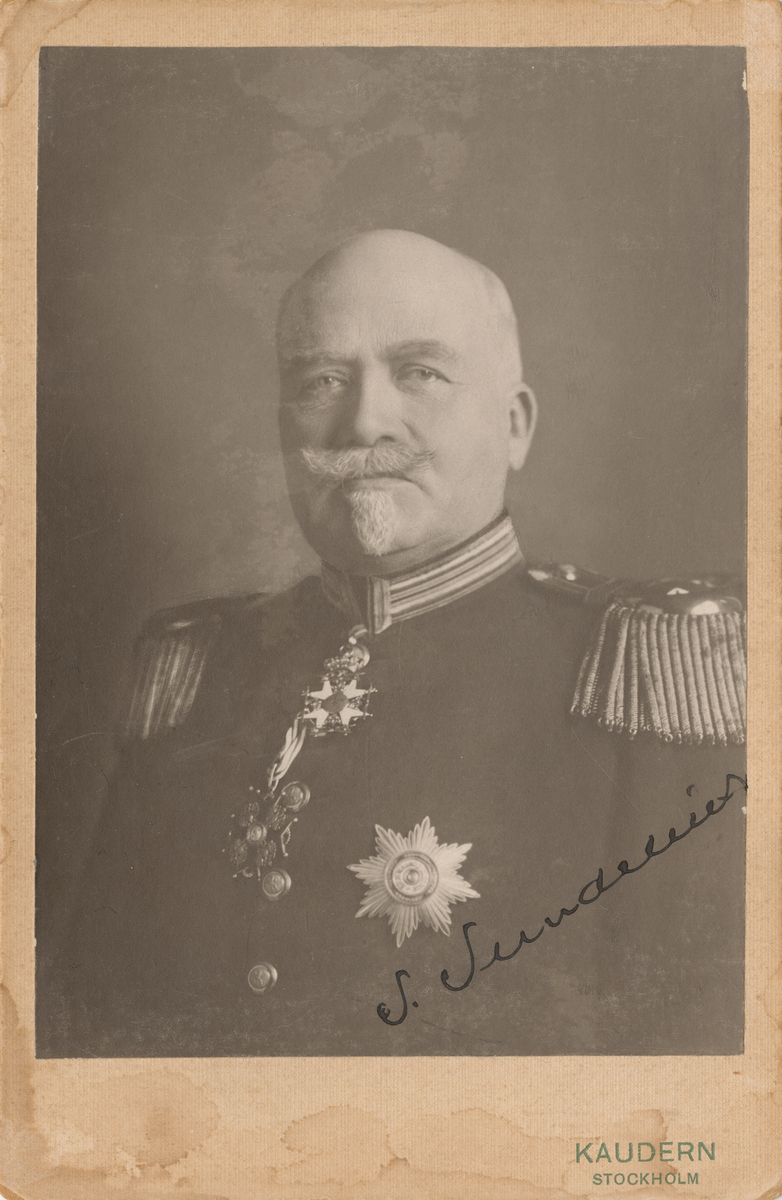 Porträtt av Salomon Sundelius, överste och chef för Södermanlands regemente.