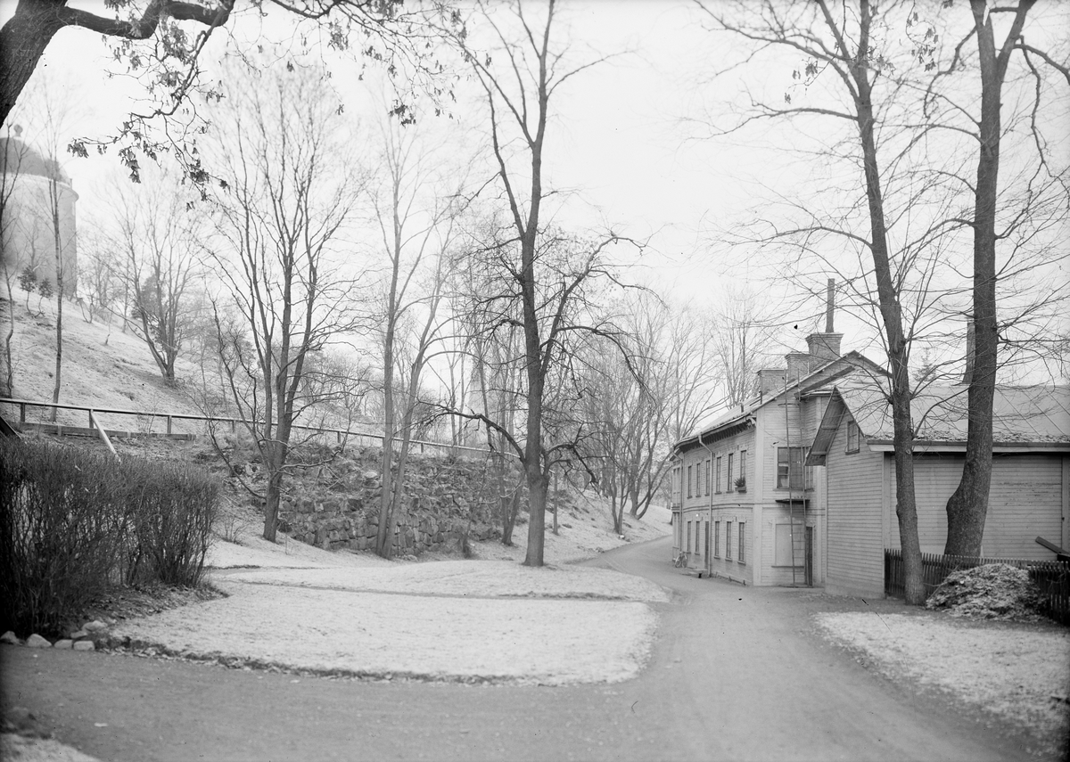 Slottskällan nedanför slottet, Slottsbacken, Uppsala 1946