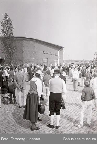 Enligt medföljande text: "Bohusläns museum 1981-1984. Bm:s nybyggnad och invigning".
