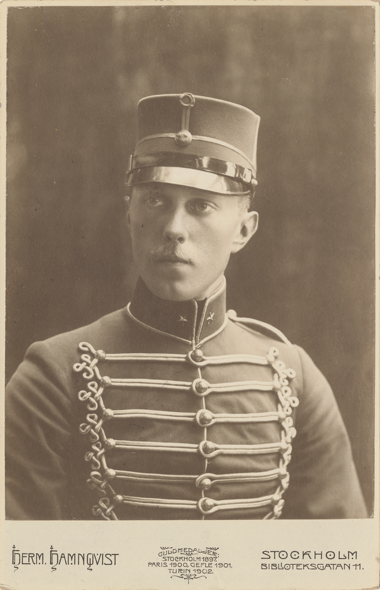 Porträtt av Gustaf Wannberg, underlöjtnant vid Smålands husarregemente.