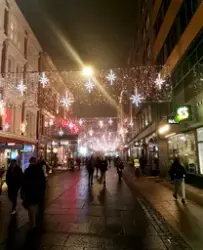 Desember, julelys i Torggata, Oslo 2023.