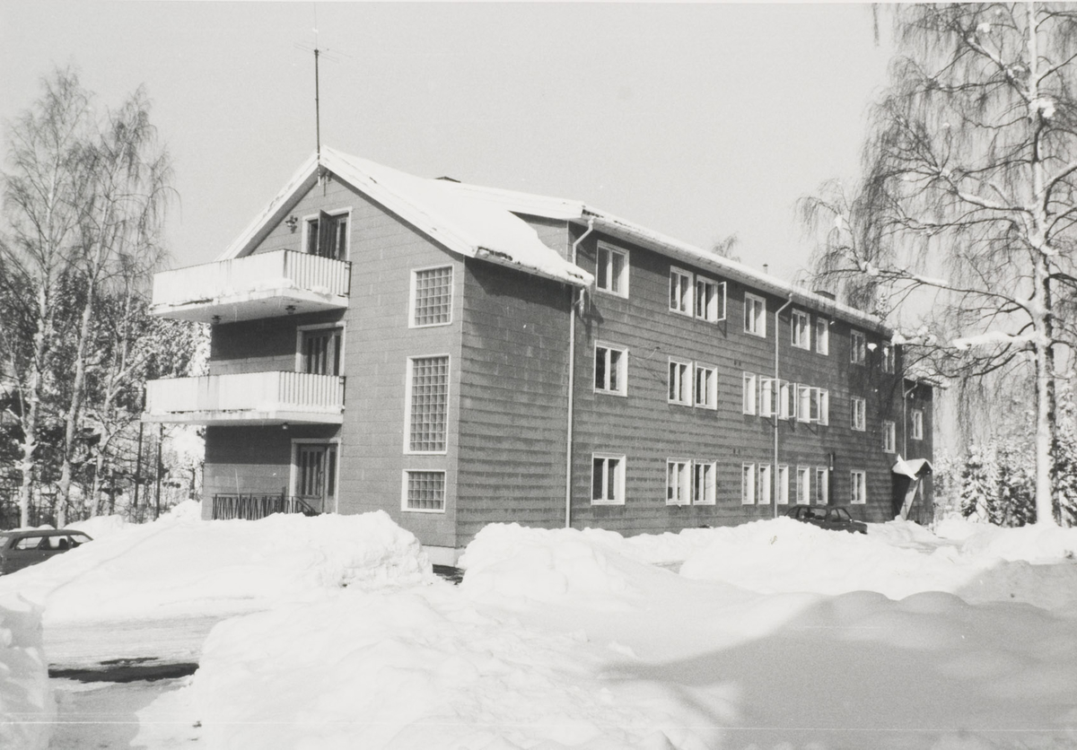 Smestadheimen fotografert på vinteren. Dette var Rælingens eneste sykehjem fram til 1980-tallet.