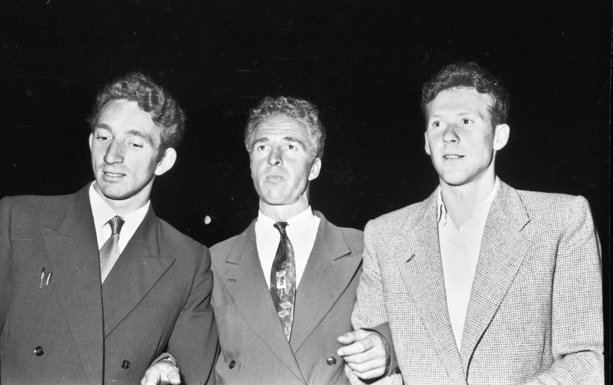Ungdom på Bygdeutstillingen i 1955.
