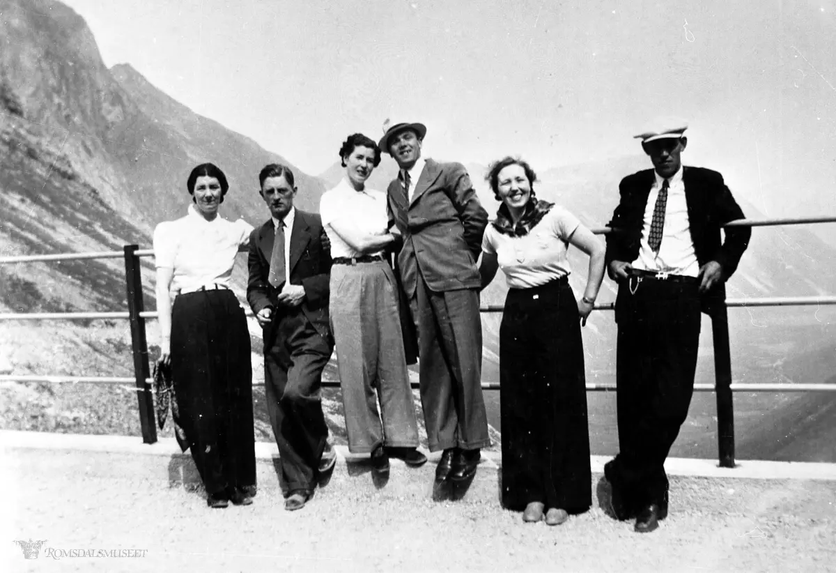 Eikremungdom på tur til Trollstigen 1938.