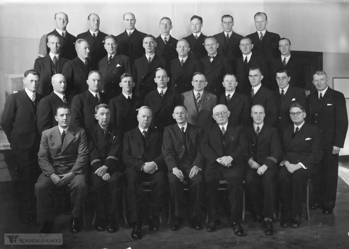 Deltakere og lærere ved kurset for tolloppsynsmenn høsten 1939.
