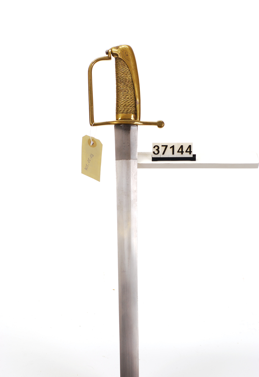 Dette våpenet er opprinnelig kjent som en Jegerhirschfenger m1791, men dette henspeiler på de danske våpen. en ekstra leveranse på 730 våpen ble levert til den norske arme i 1793.