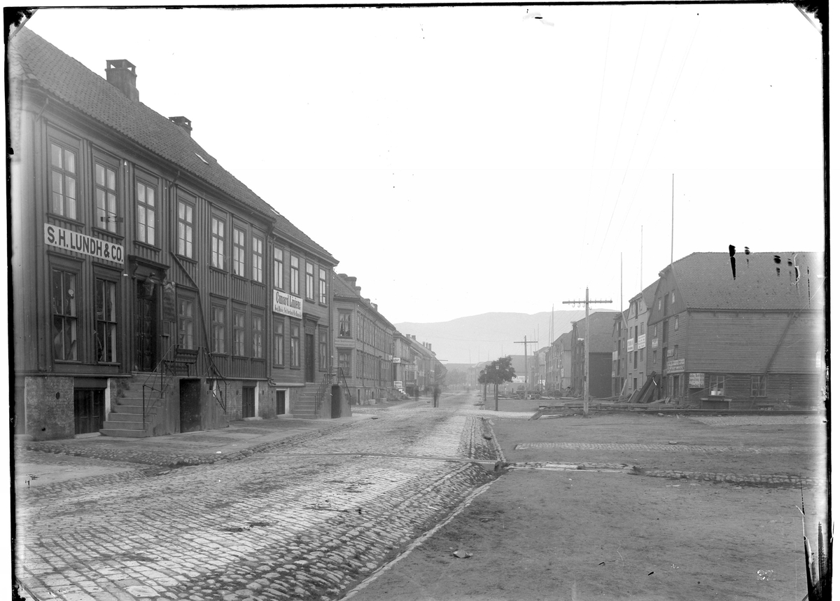 Fjordgata med krysset Søndre gate