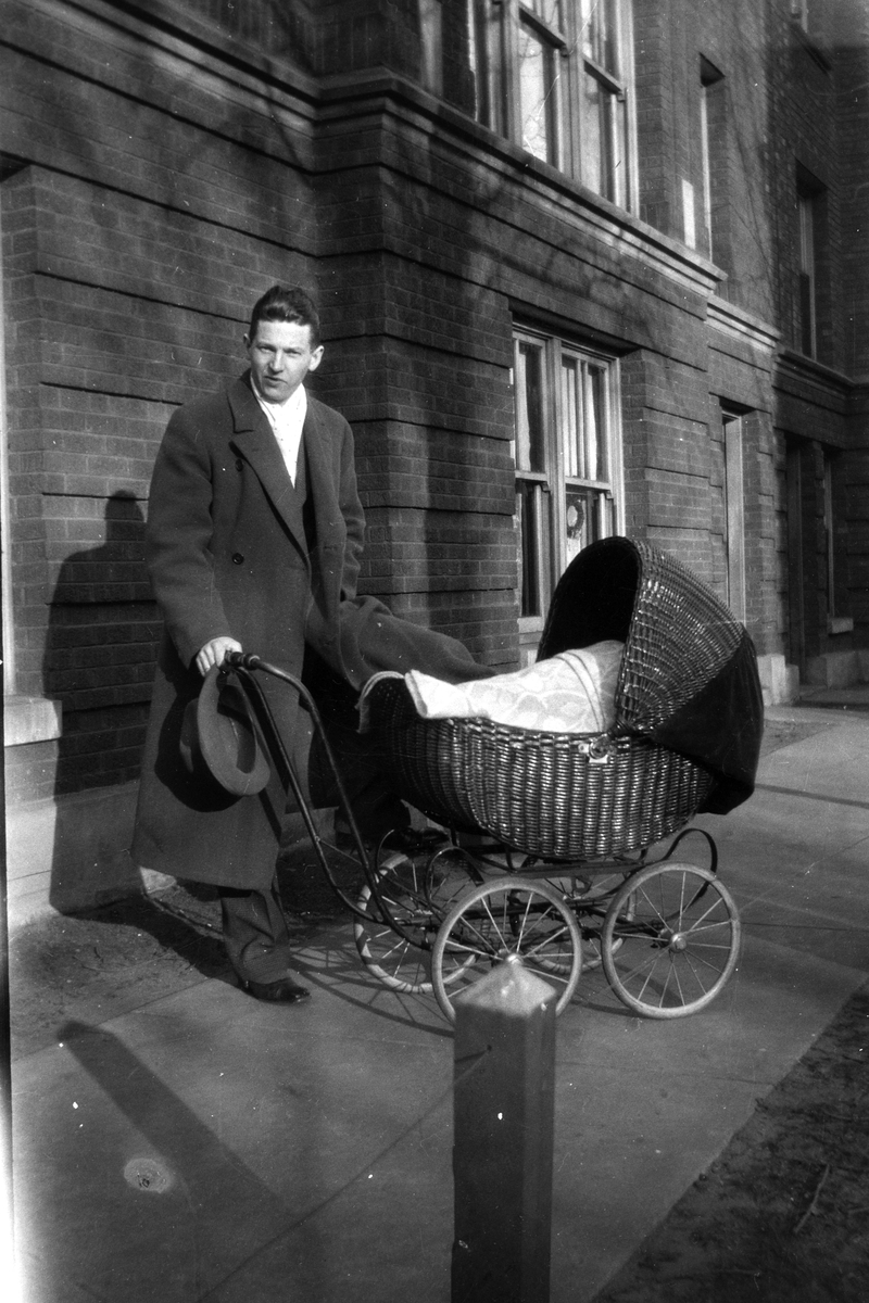 Rolf Prag triller barnevogn, Chicago 1927. 