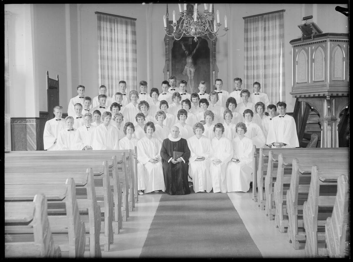 Konfirmanter i Ålen kirke 1961