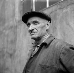 HAMAR JERNSTØPERI OG MEK. VERKSTED, HAM-JERN, PORTRETT KARL 