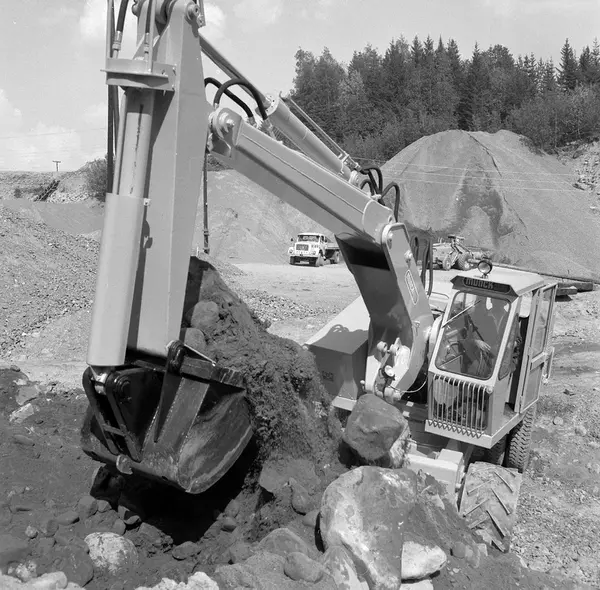 Munch gravemaskin. Maskinen har samme type understell som Br