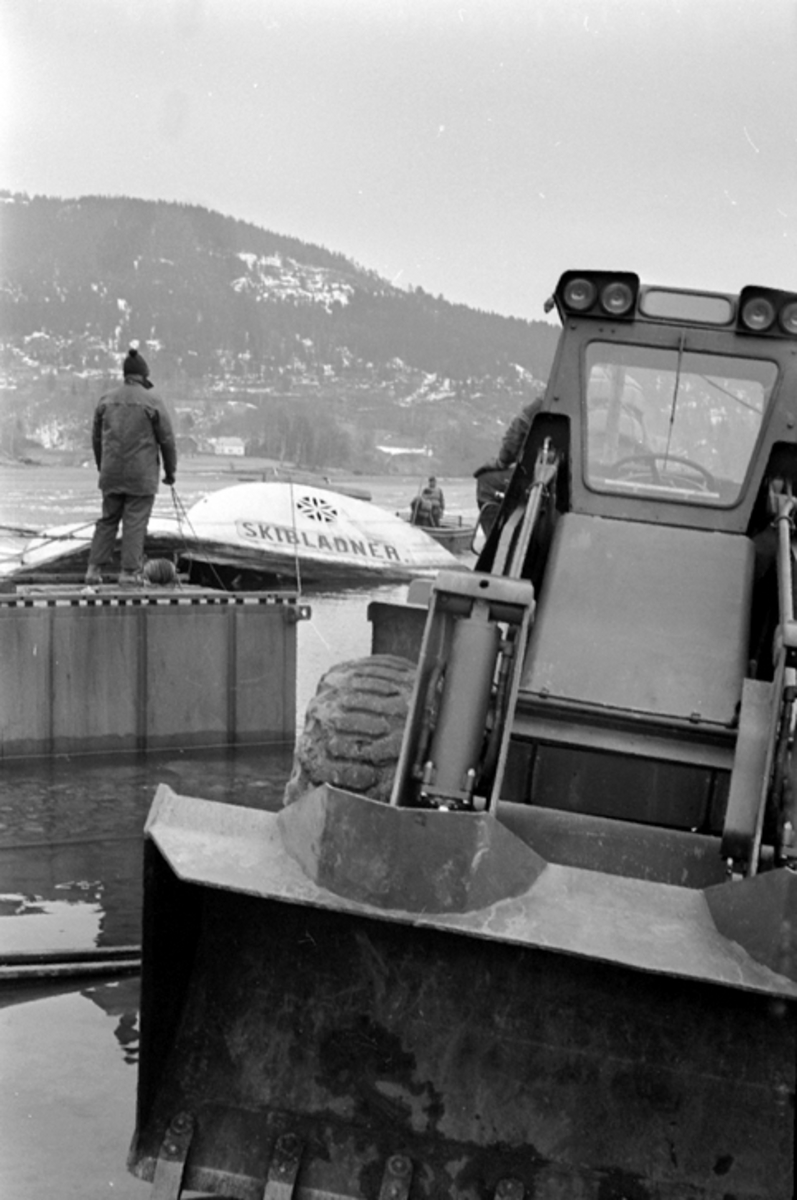 Skibladner sank under vinteropplag i Minnesvika 6. februar 1967. 