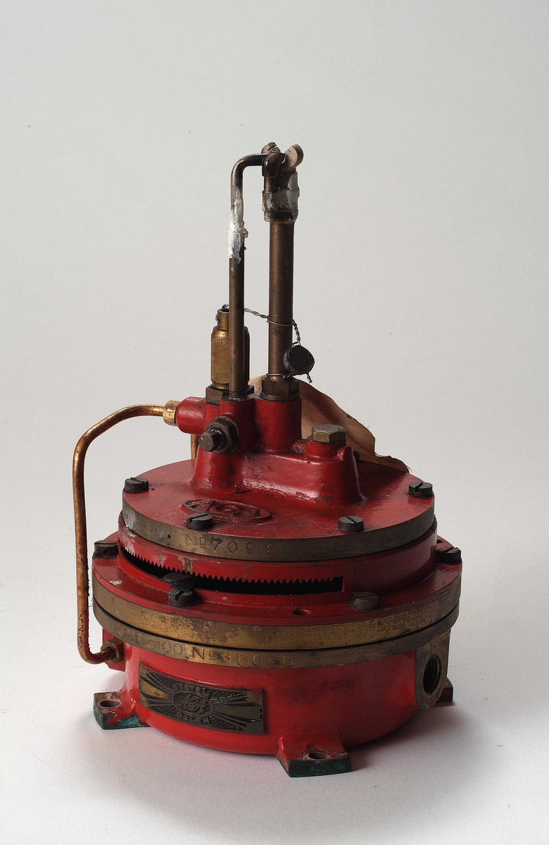 Klippapparat. AGA-klippapparat. 
Liten type-K 80, 5 liters brennar. Brukt på gasslykter frå 1907 til 1996.