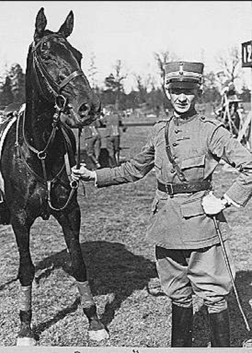 1930 - talet. Irish Mary** Skövde, tävlingshäst. Segrare i arméfälttävlan.