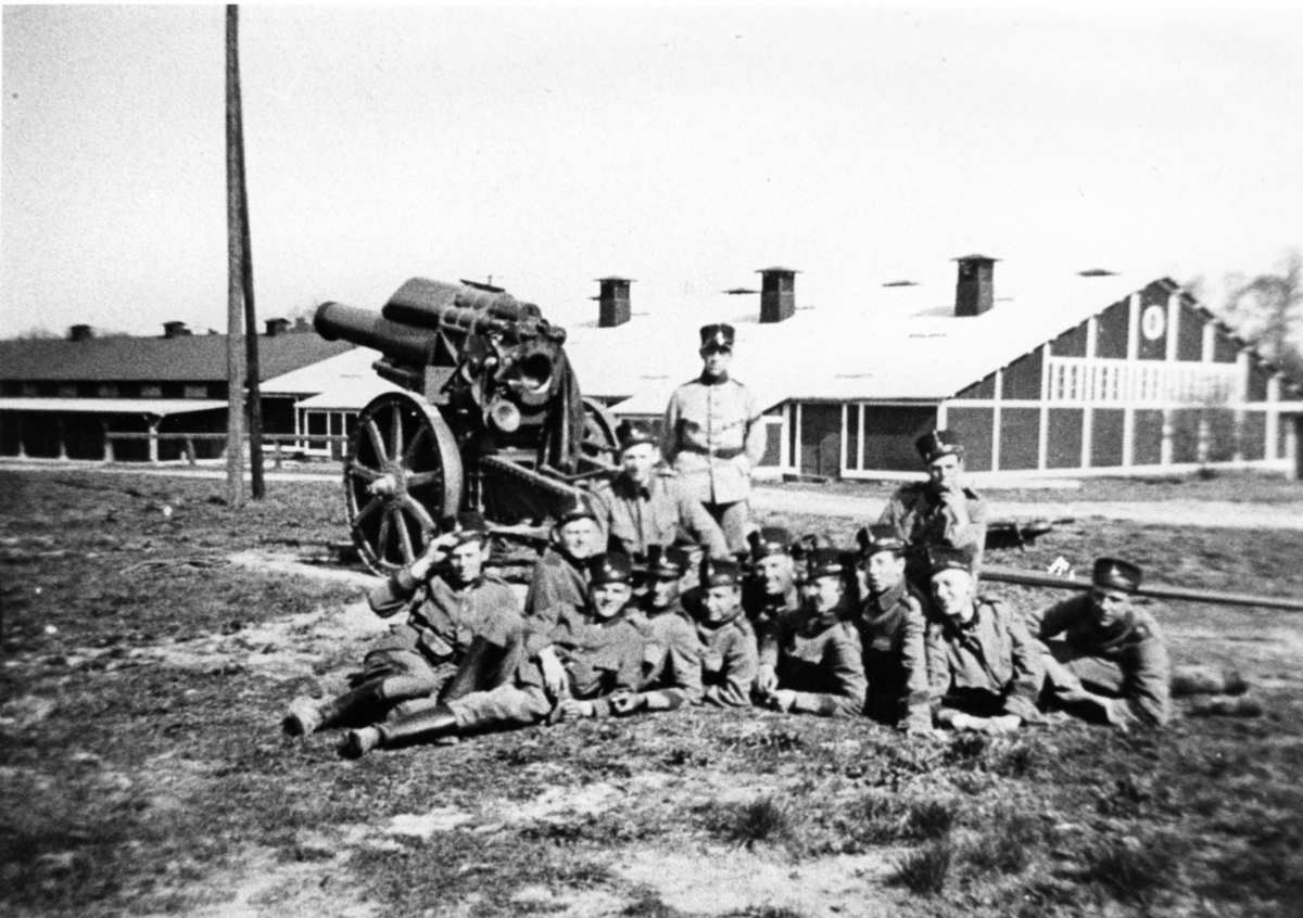 Volontärer, 3:e div. A 6, med divisionspjäs 21 cm Haubits m/1917.