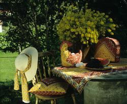 Provence-stoffer.  Illustrasjonsbilde fra Nye Bonytt 1989.