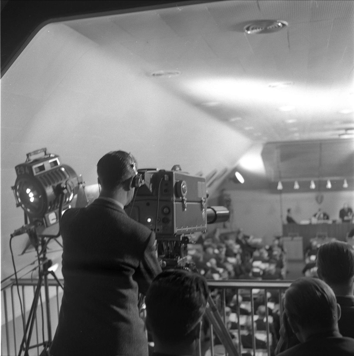 TV-filming av møte i Nordisk Råd, Stortinget, Oslo, 10.11.1958.