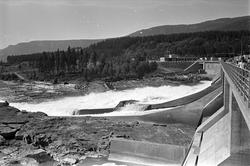 Hunderfossen, Lillehammer, 1966. Demning