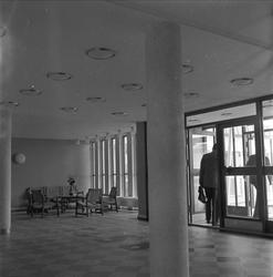 Vestby, Akershus, 29.08.1950. Kommunehuset, interiør med møb