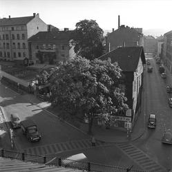 Akersveien og Thor Olsens gate, Oslo, august 1957. Gatebilde