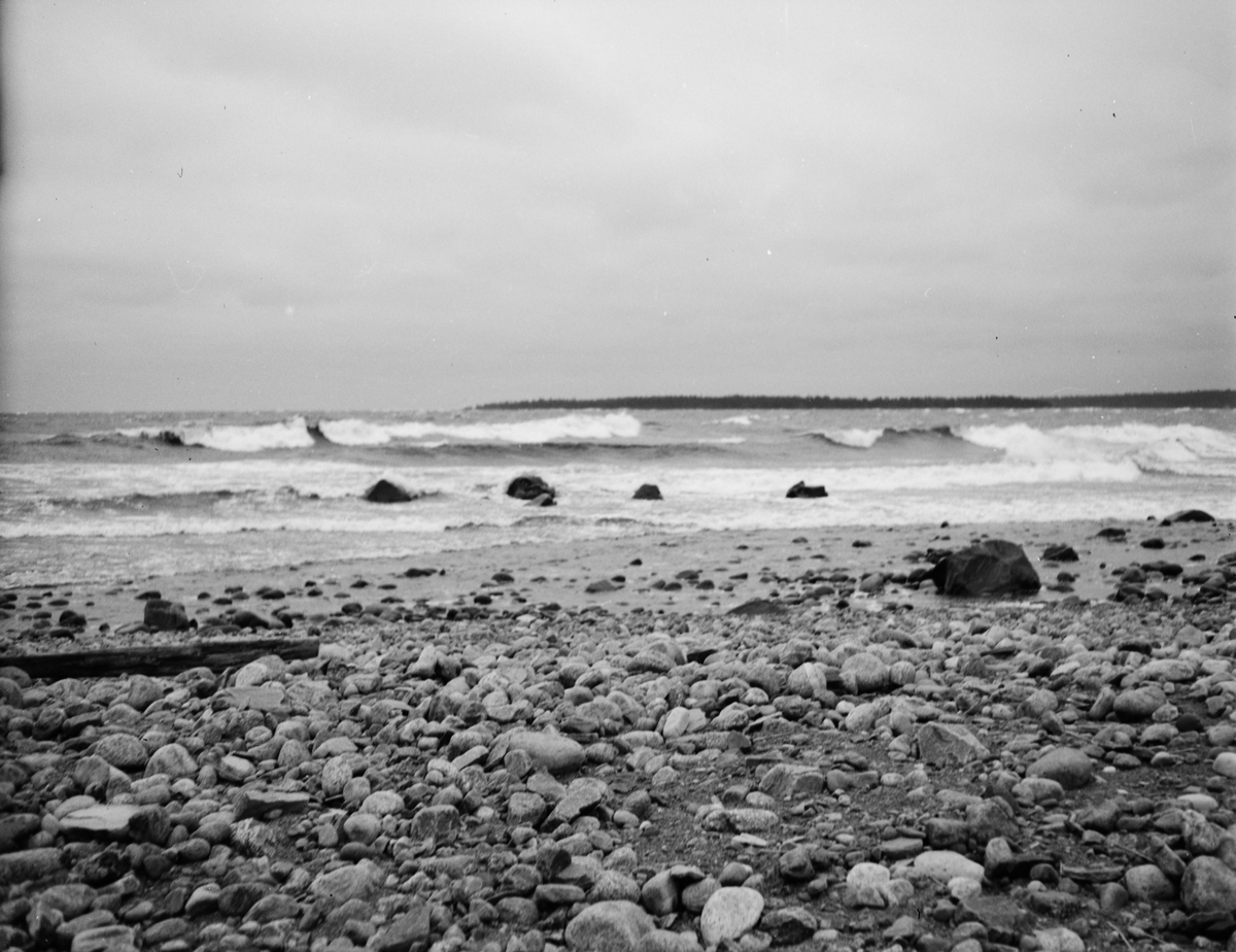 Strand vid Fiskeläget Billhamn, Älvkarleby socken, Uppland 1938