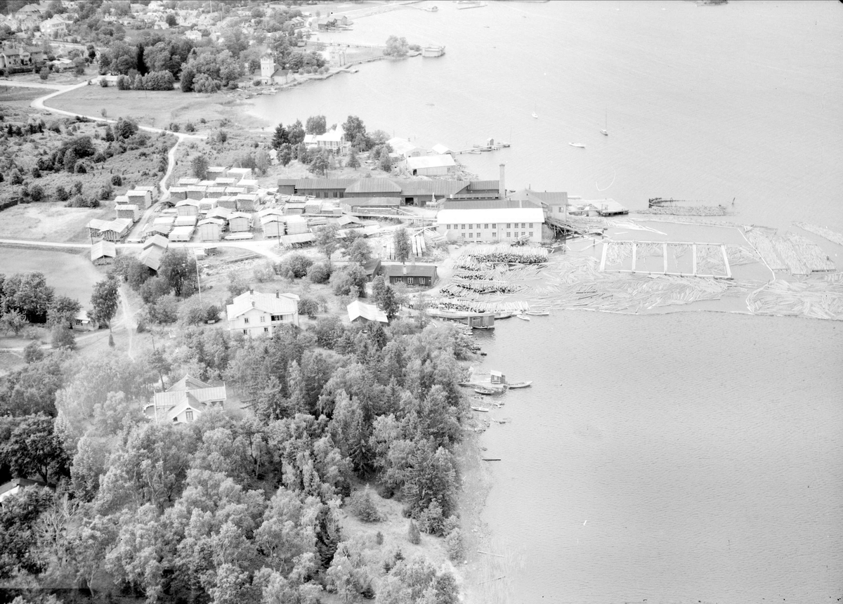 Flygfoto över Östhammars Såg, Östhammar, Uppland 1947