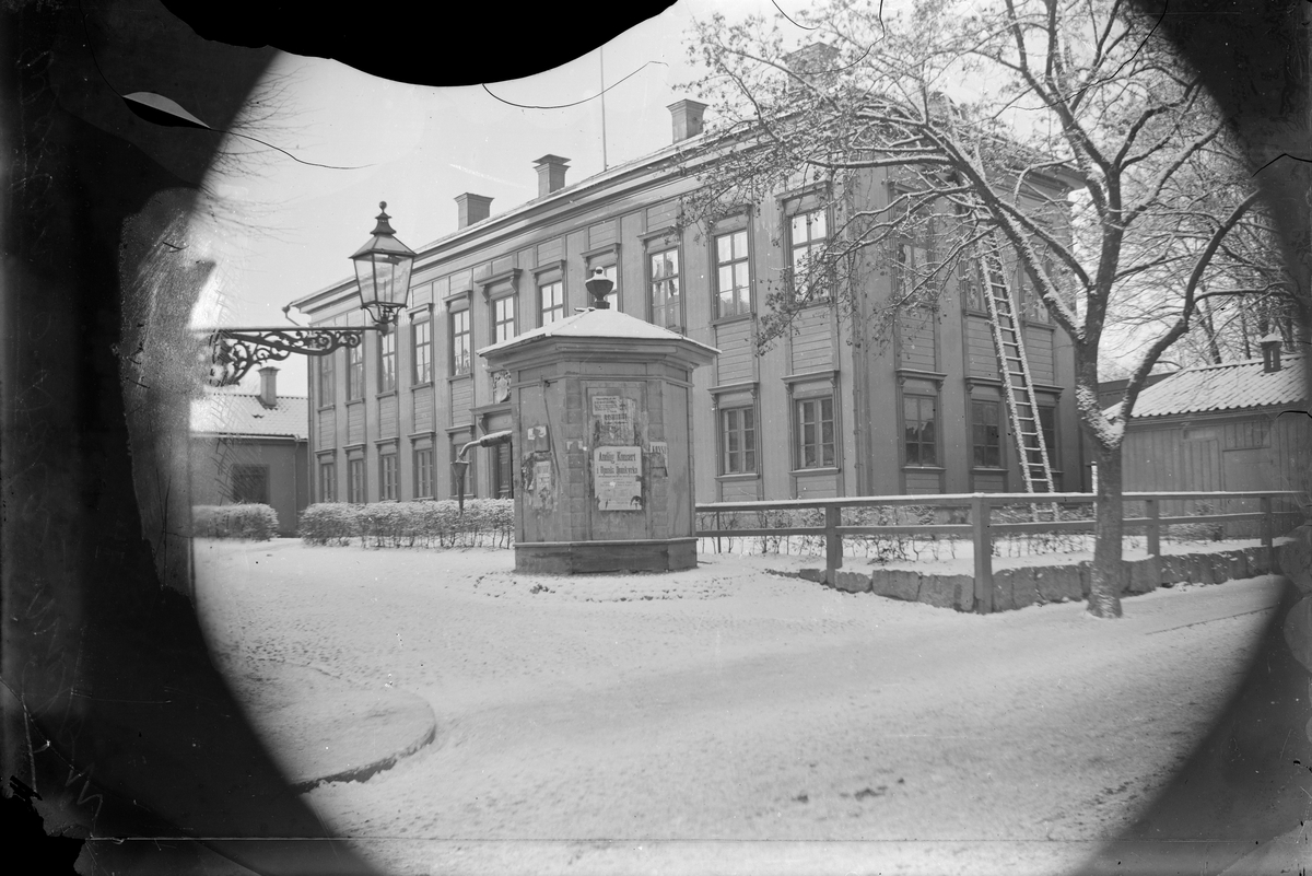 Västmanlands-Dalas studentnation och Lutpumpen, Lutgränd, kvarteret Luten, Uppsala före 1899