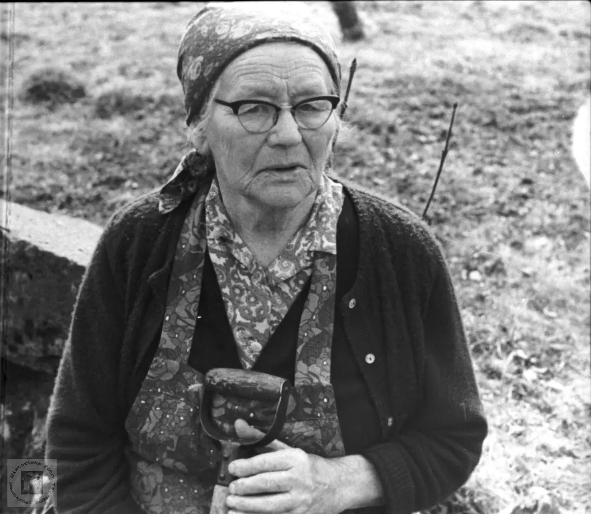 Portrett av "Bestemor" Johanna Rygnestad, Laudal.