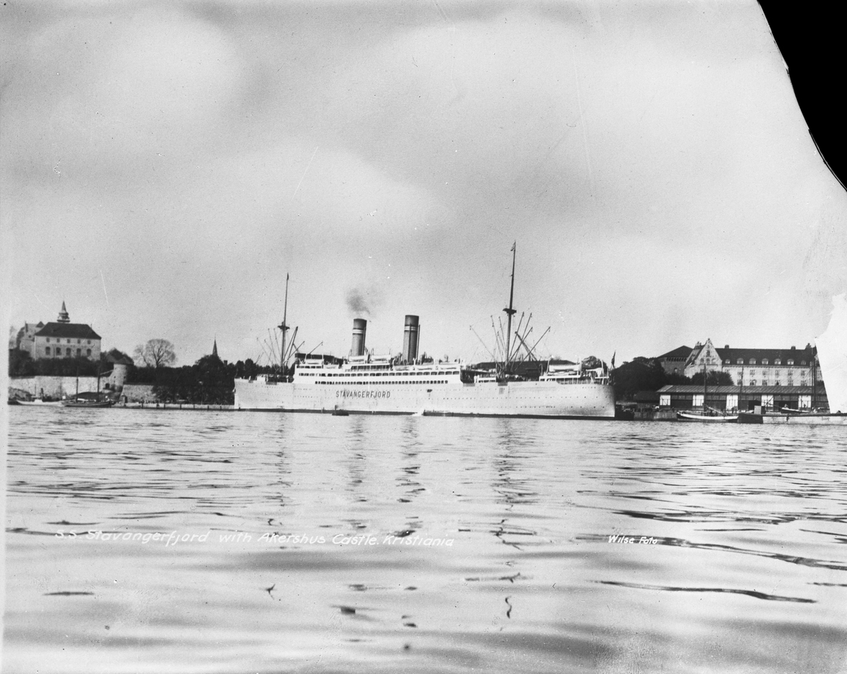 D/S Stavangerfjord (b. 1918, Cammell, Laird & Co., Birkenhead), ved Akershus
