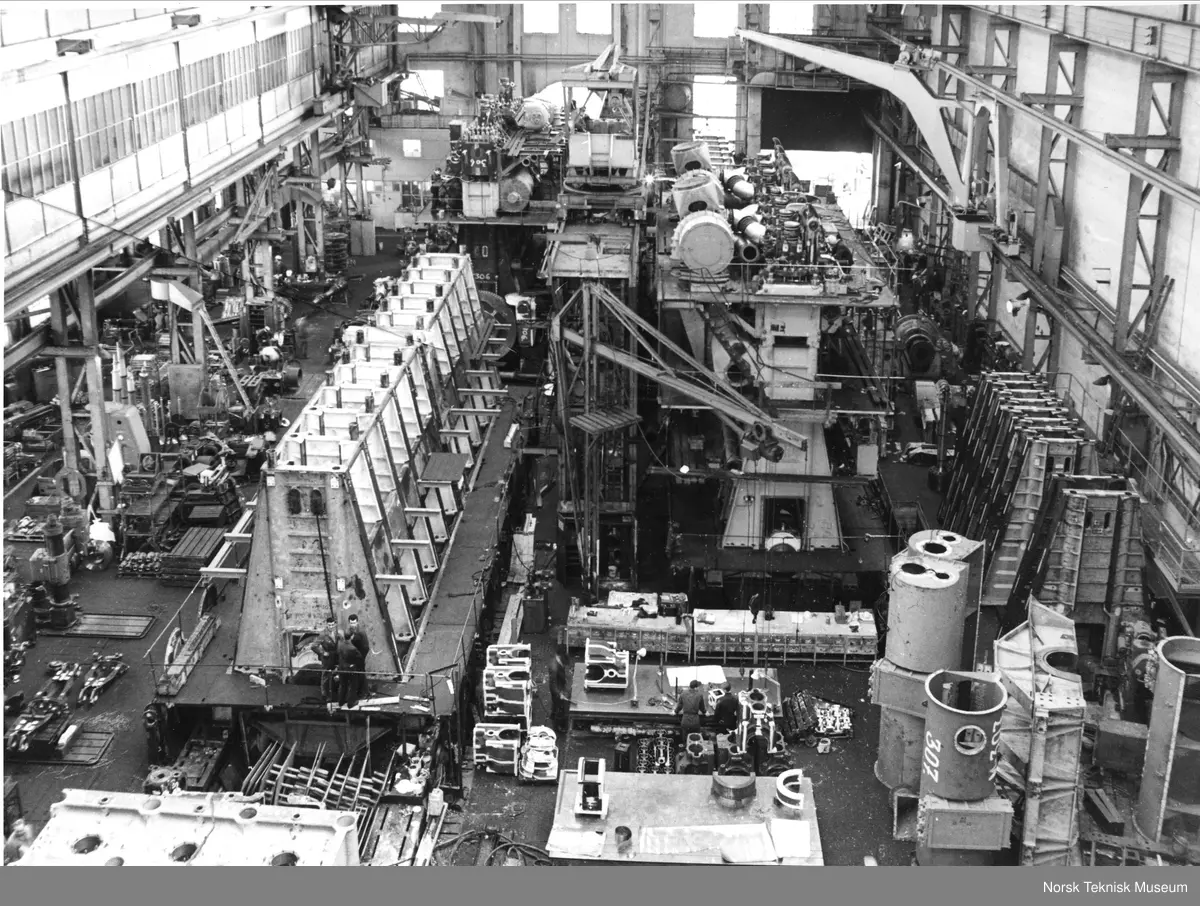 Akers mek. Verksted: Fire dieselmotorer under bygging samtidig, 4. mars 1968