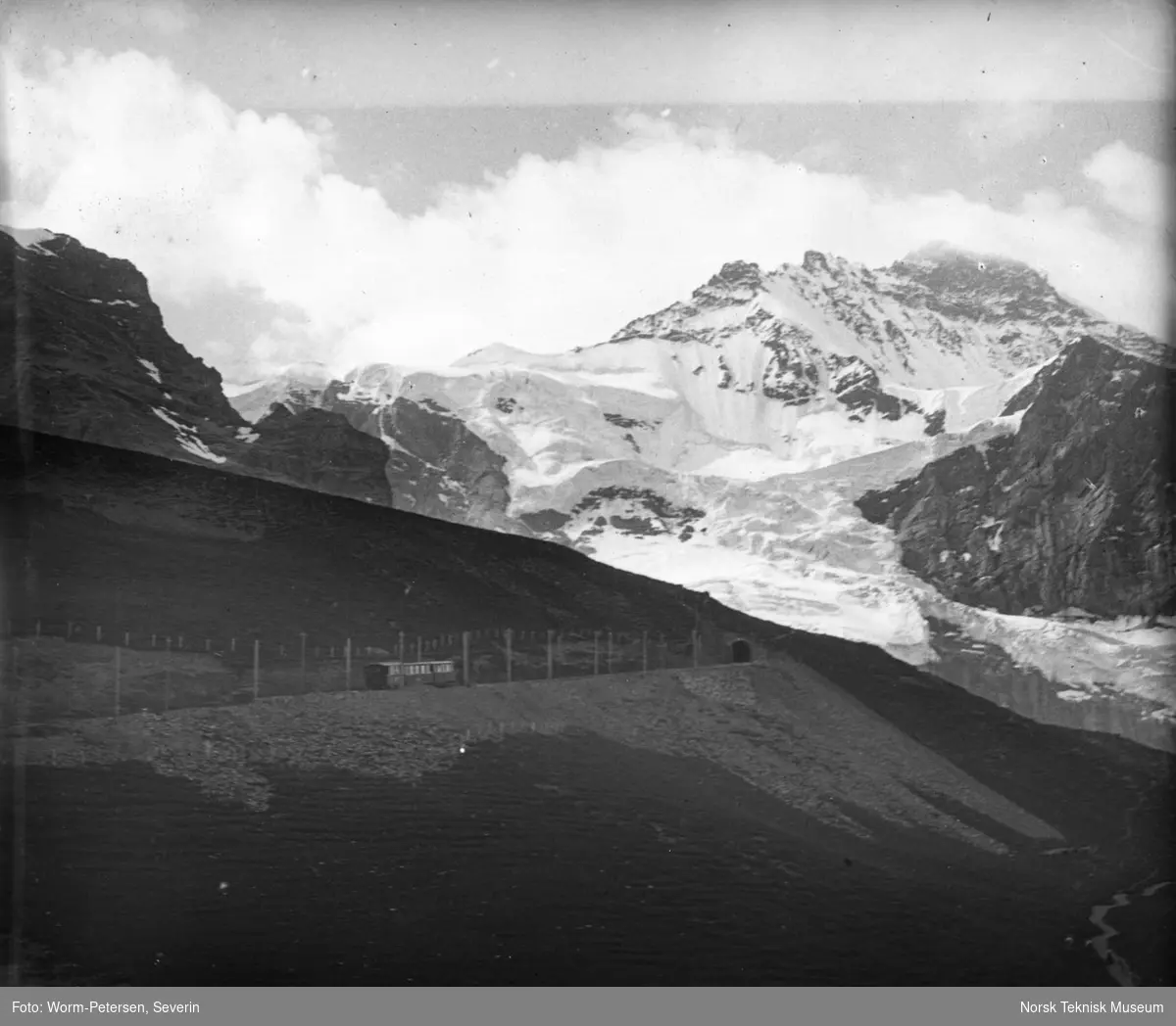Sveits: Jungfrau m. Jungfraubahn fra Wingeralp