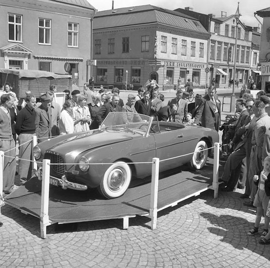 Volvo Sport på Kungstorget Uddevalla 1950-tal.