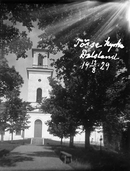 Enligt text på fotot: "Tösse kyrka, Dalsland. 12/8 1929".