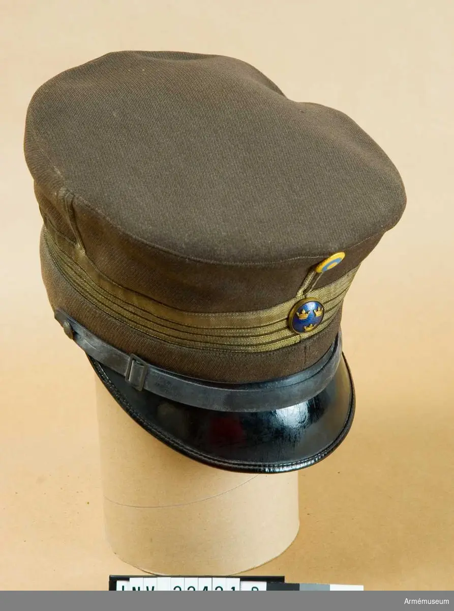 Grupp C I.
Ur uniform m/1923 för överste vid Livgrenadjärregementet. Består av rock, ridbyxa, mössa, livrem, bajonetthölster.