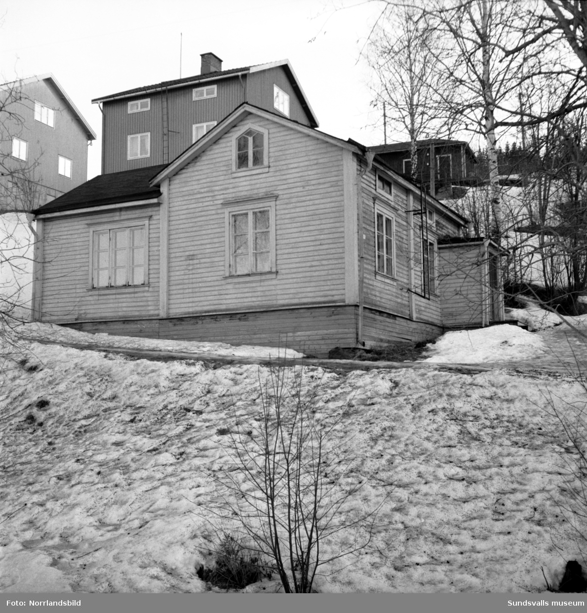 Gamla hus i Skönvik som ska rivas.