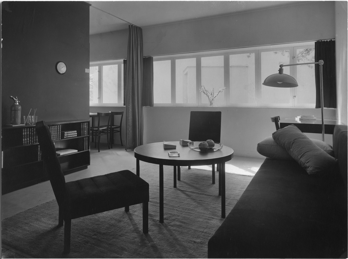 Stockholmsutställningen 1930
Hall 36, hyreslägenheter: lägenhet 1, vardagsrum.