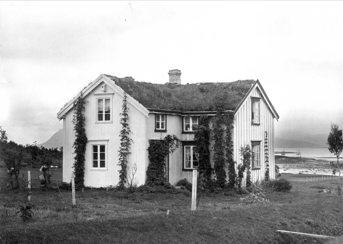 Hus på Slagstad, Sandsøy.