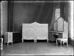 Snekker Rud, produktfoto, soveromsmøblement.