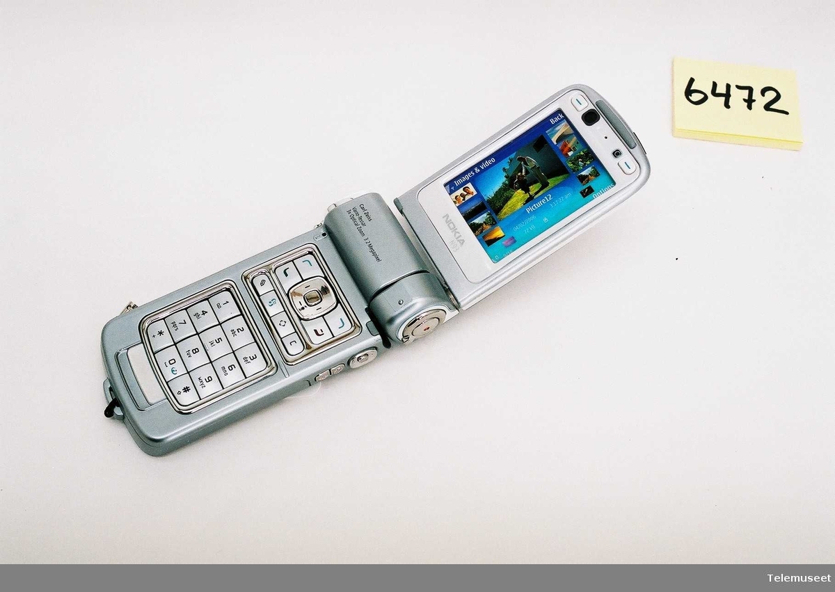 Nokia N93
DUMMY
batteri: BP-6M taletid 5,1t standbytid 10 dager


