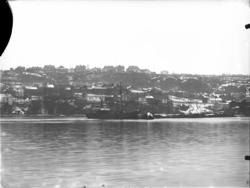 Landskap. Fra Klosterøya mot Follestad og Kleiva.