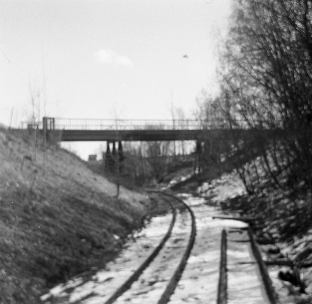 Tertittens spor ved Fyen og den gamle riksveibroen, før Tønsberg tunnel ble bygget.