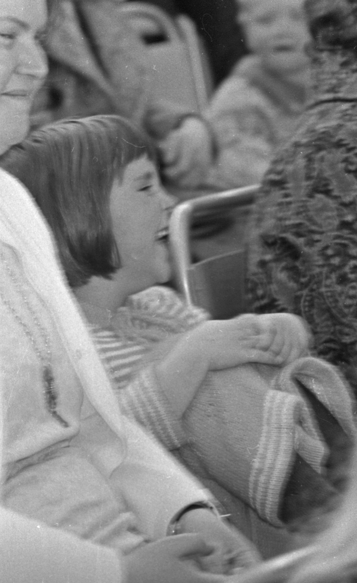 Barneteater i Aulaen.