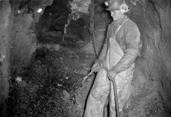 Farlige forhold og farlige arbeidsmetoder i gruva. Gruvearbe